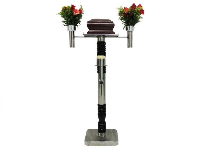 Pedestal para Cenizario con Floreros y Velón